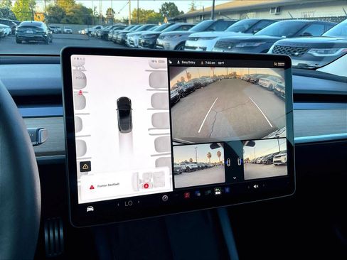 Used 2023 Tesla Model 3 Performance AWD/4WD image 23