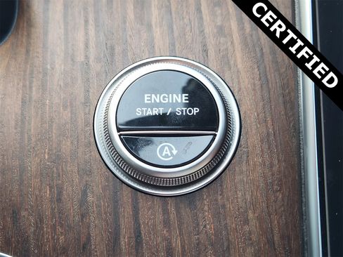 Certified 2025 Mercedes-Benz C 300 4MATIC Sedan image 20