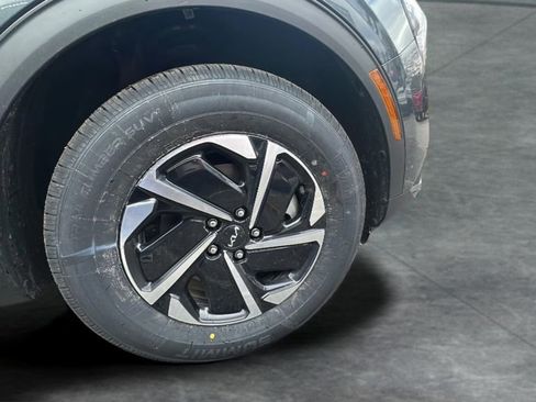 Used 2023 Kia Sportage LX image 17