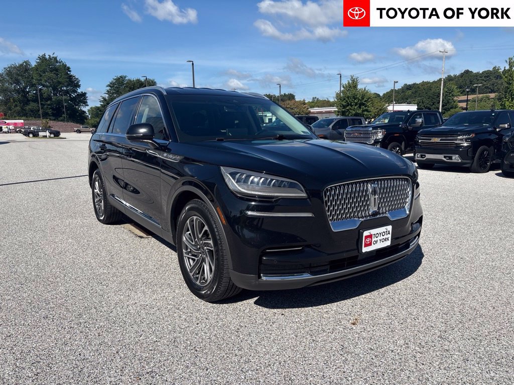 Used 2023 Lincoln Aviator AWD image 1