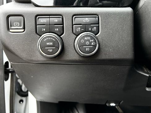 Used 2023 Chevrolet Silverado 1500 LT Trail Boss image 25