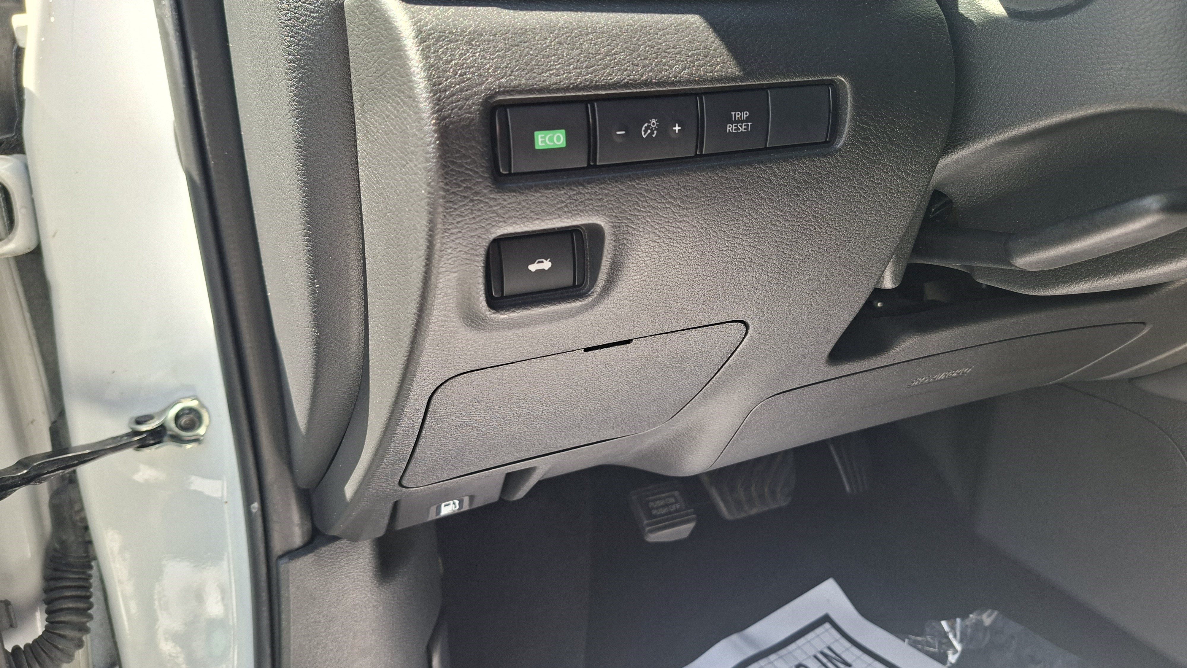 Certified 2023 Nissan Sentra SR w/ SR Premium Package FWD image 10