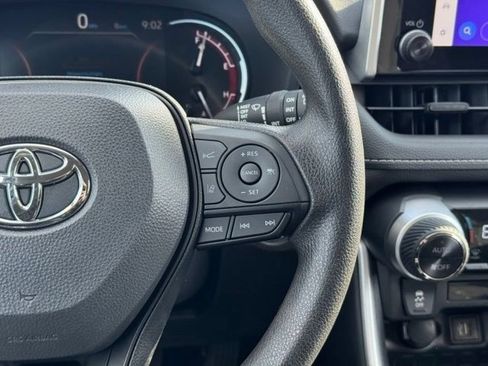 Certified 2025 Toyota RAV4 XLE AWD/4WD image 25