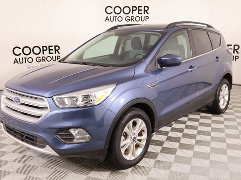 Used 2018 Ford Escape SE image 10
