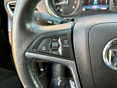 Used 2019 Buick Encore Preferred image 27