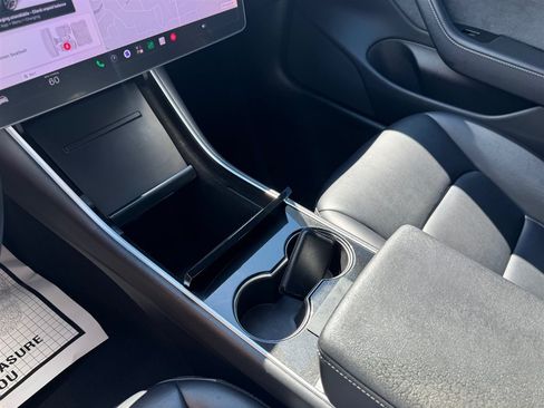 Used 2018 Tesla Model 3 RWD image 12