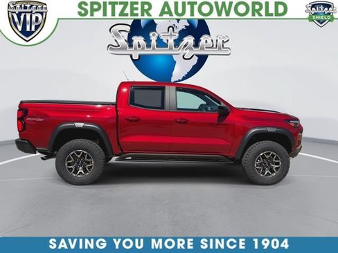 Used 2025 Chevrolet Colorado ZR2 w/ Technology Package AWD/4WD image 10