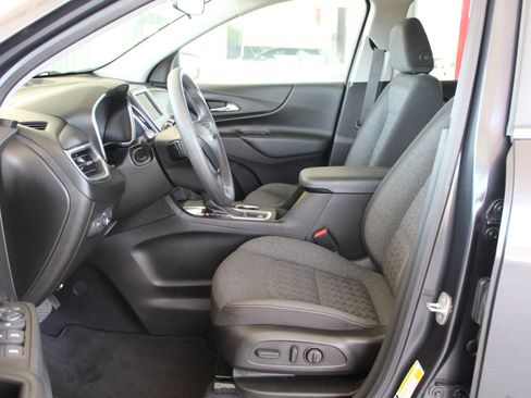 Used 2022 Chevrolet Equinox LT FWD image 28
