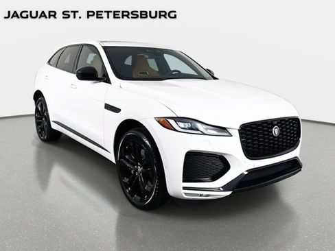 New 2026 Jaguar F-PACE R-Dynamic S image 3