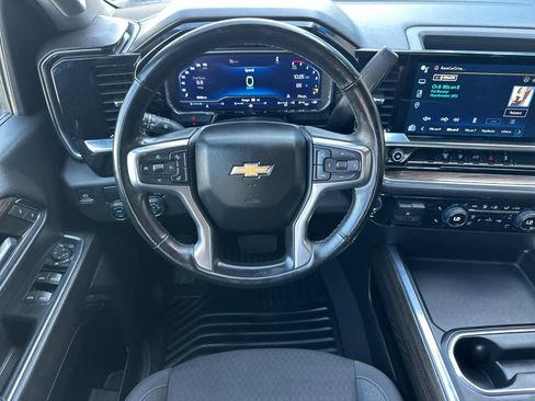 Used 2024 Chevrolet Silverado 3500 LT w/ Convenience Package image 13