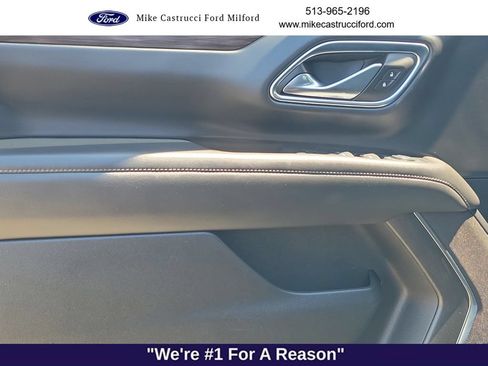 Used 2024 Chevrolet Suburban Z71 w/ Luxury Package AWD/4WD image 23