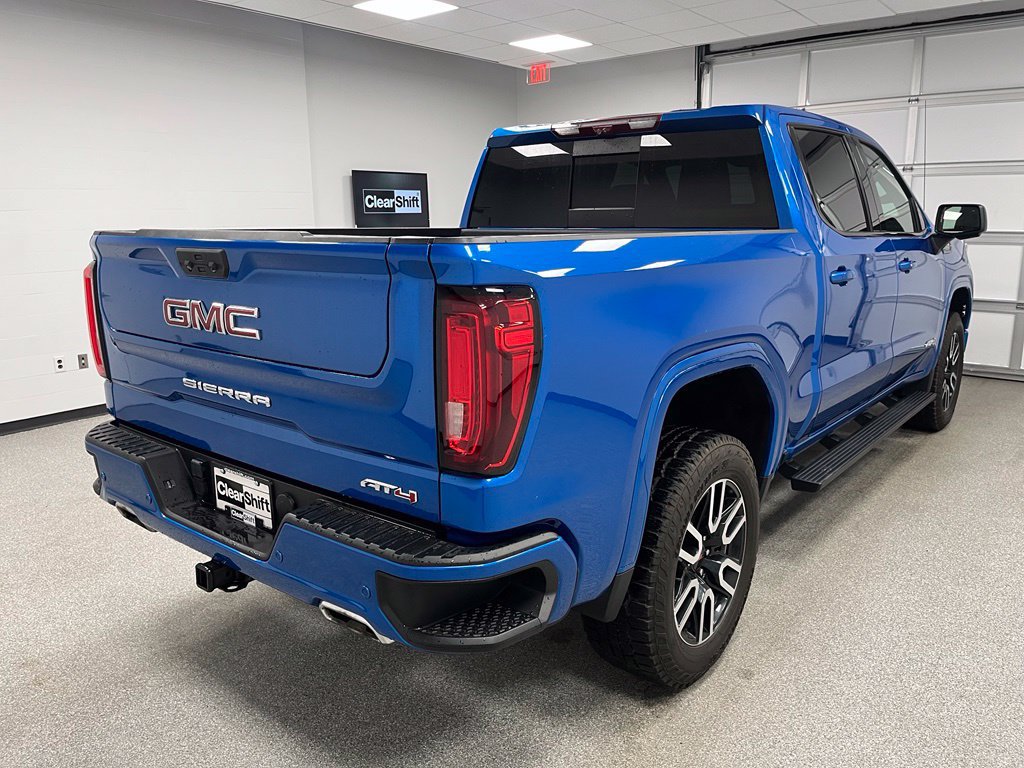 Used 2023 GMC Sierra 1500 AT4 w/ Technology Package AWD/4WD image 9