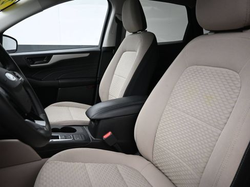 Used 2022 Ford Escape SE w/ Cold Weather Package AWD/4WD image 11
