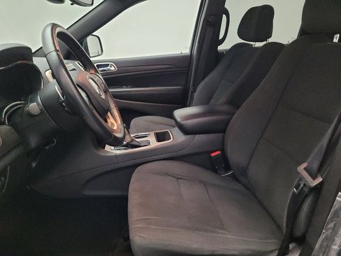 Used 2017 Jeep Grand Cherokee Laredo AWD/4WD image 17