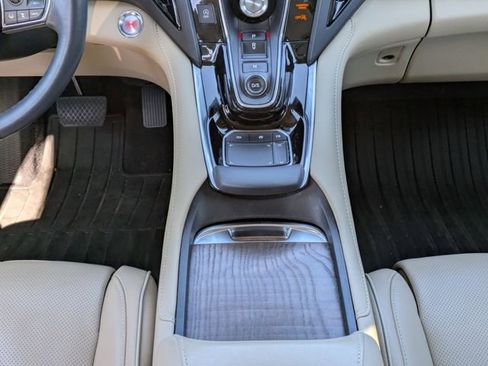 Used 2019 Acura RDX AWD w/ Advance Package image 18