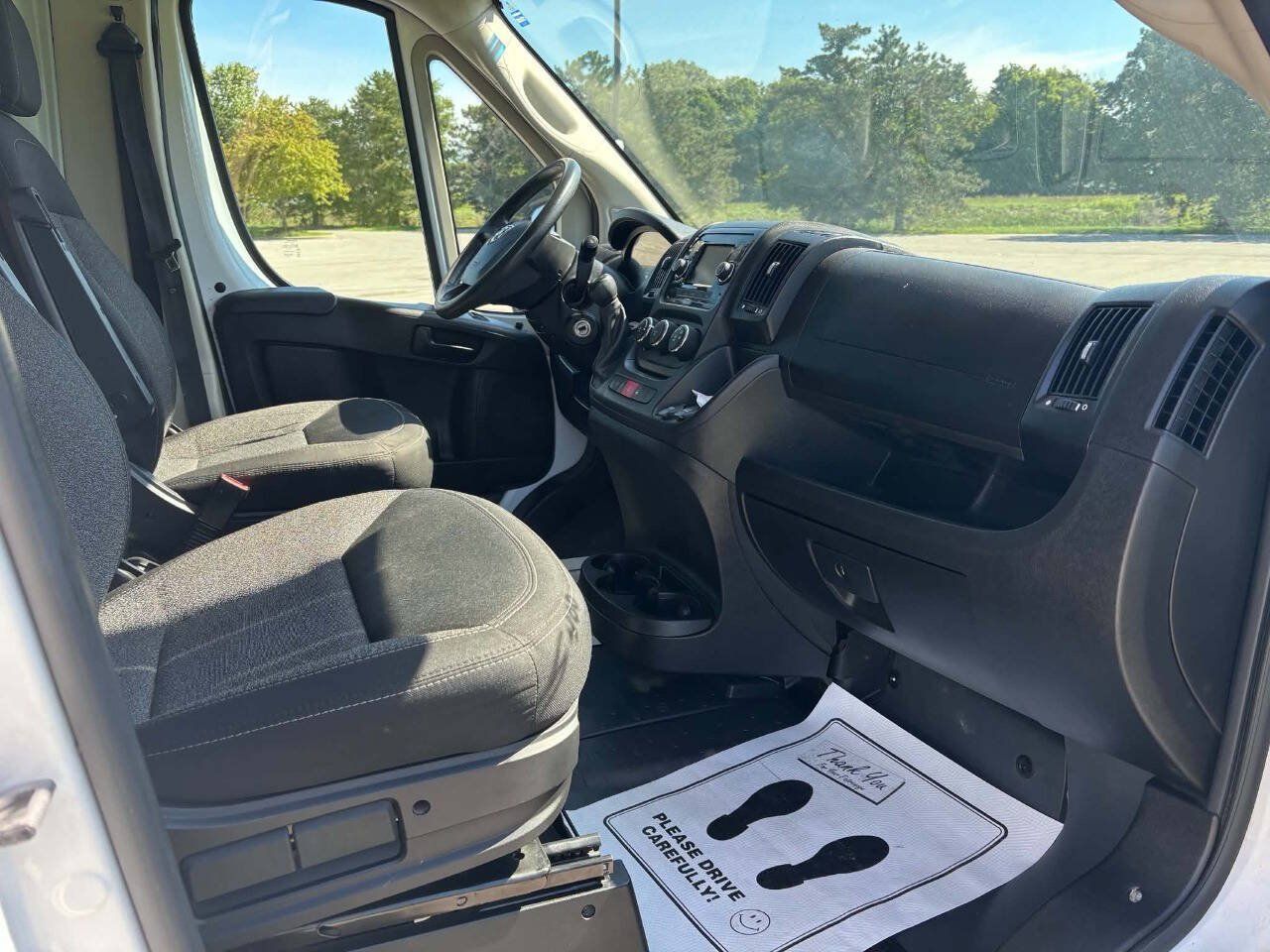 Used 2019 RAM ProMaster 3500 w/ Premium Appearance Group FWD image 14