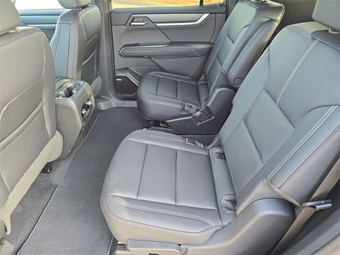 New 2026 GMC Acadia Elevation image 15