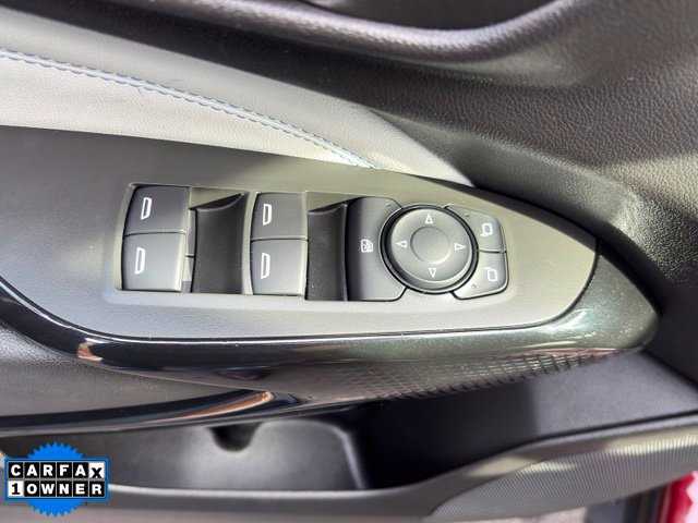 Used 2025 Chevrolet Trax LT w/ LT Convenience Package FWD image 16