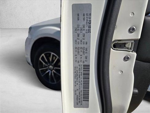 Used 2018 Dodge Journey SE w/ Popular Equipment Group image 26