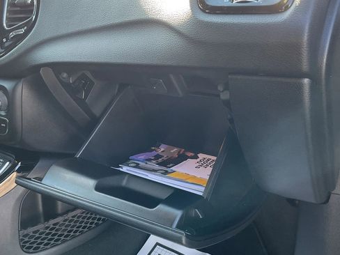 Used 2021 Jeep Compass Limited image 42