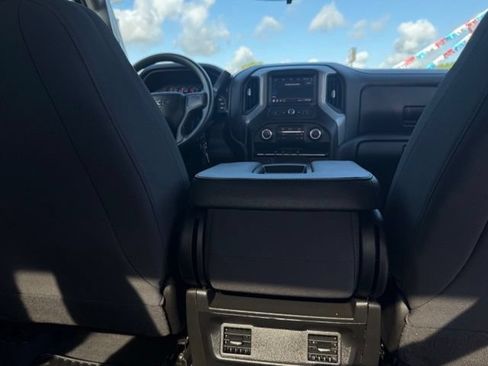 Used 2021 Chevrolet Silverado 1500 Custom Trail Boss AWD/4WD image 17