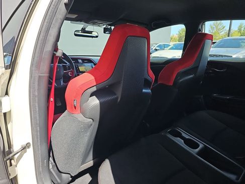 Used 2018 Honda Civic Type R image 16