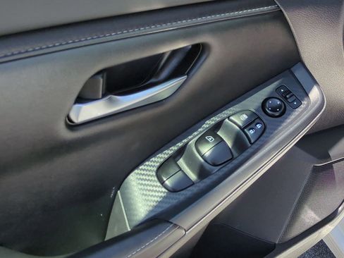 Certified 2023 Nissan Sentra SV image 11