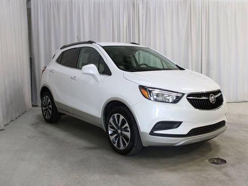 Used 2022 Buick Encore Preferred AWD/4WD image 24