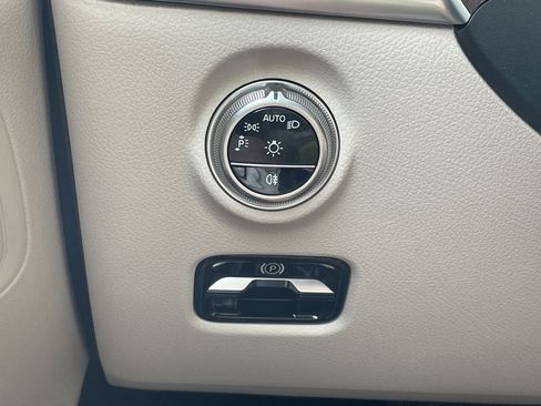 New 2026 Mercedes-Benz C 300 Sedan image 23