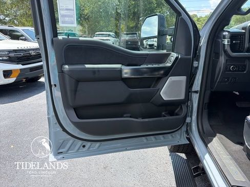 New 2026 Ford F250 Platinum AWD/4WD image 13