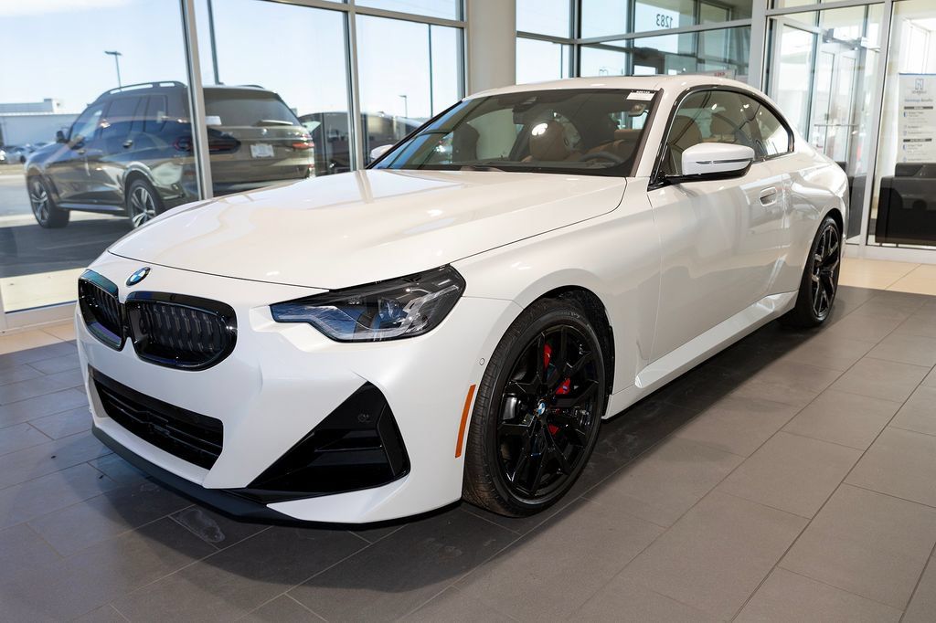 Used 2026 BMW 230i xDrive Coupe w/ Premium Package AWD/4WD image 3
