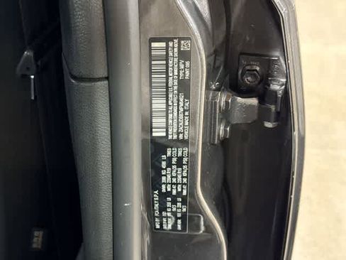 Used 2021 Jeep Renegade Latitude AWD/4WD image 14