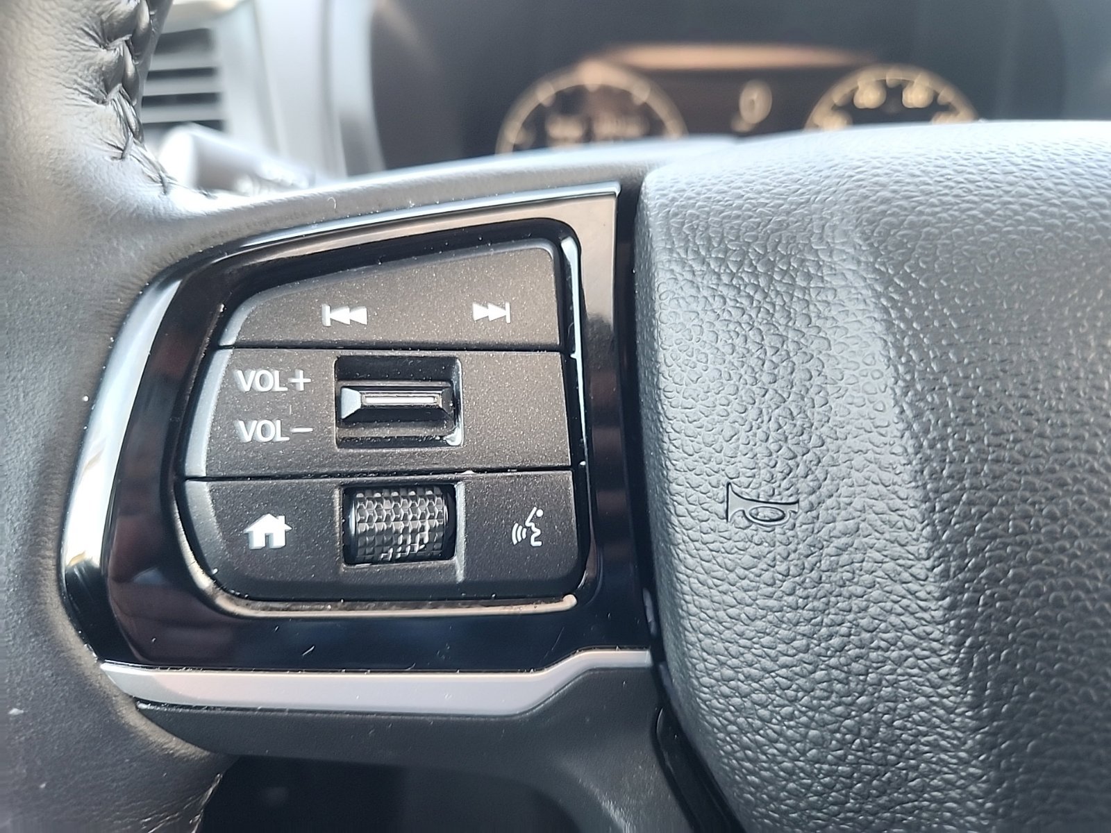 Used 2025 Honda Odyssey Touring image 19