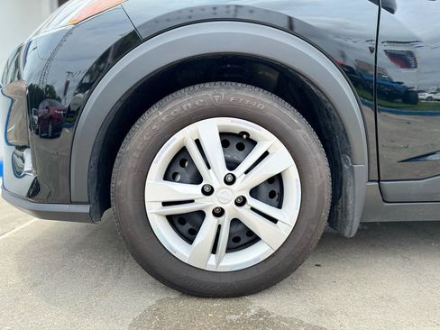 Used 2024 Nissan Kicks S FWD image 28