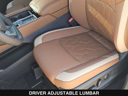 New 2026 Nissan Pathfinder Platinum w/ Accent Package FWD image 16