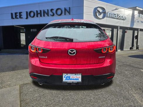 Used 2021 MAZDA MAZDA3 s image 4