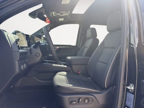 New 2026 Chevrolet Tahoe Premier w/ Sun And Tow Package AWD/4WD image 9