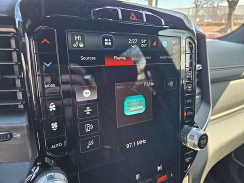 Used 2023 RAM 1500 Laramie image 10