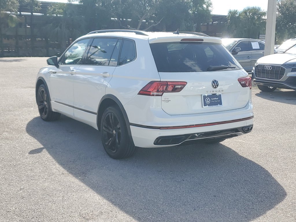 Certified 2024 Volkswagen Tiguan SE R-Line FWD image 7