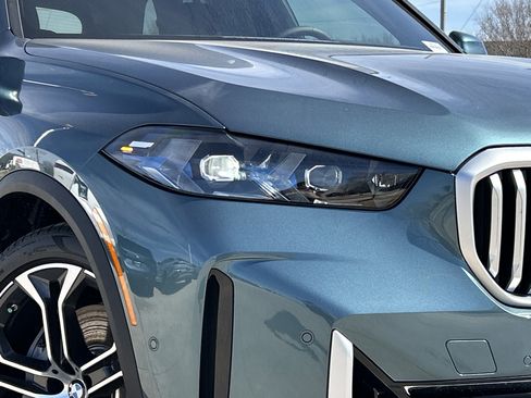 New 2026 BMW X5 xDrive50e image 7