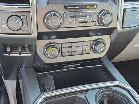 Used 2020 Ford F350 XLT w/ XLT Value Package image 24