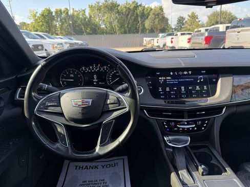 Used 2018 Cadillac CT6 Luxury AWD/4WD image 21