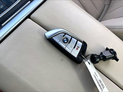 Used 2021 BMW X5 M50i AWD/4WD image 14