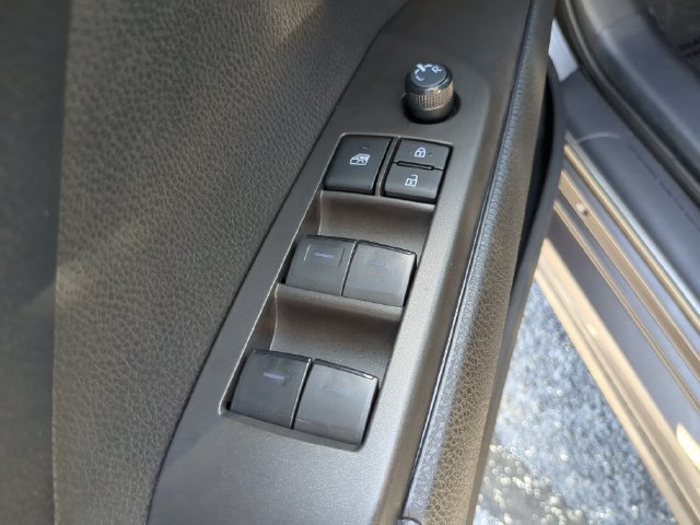 Used 2024 Toyota Camry SE FWD image 20