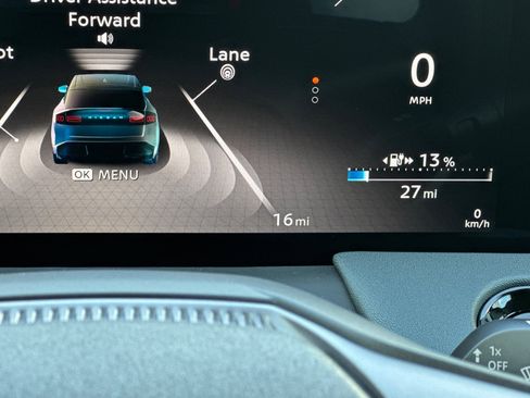 New 2026 Nissan Leaf w/ Illuminated Package image 22