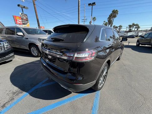 Used 2020 Lincoln Nautilus Reserve w/ Equipment Group 201A image 8