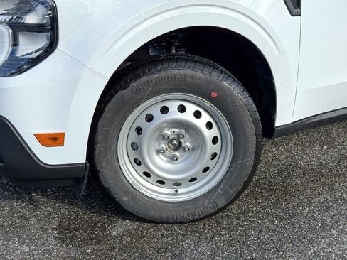 New 2025 Ford Maverick XL image 34