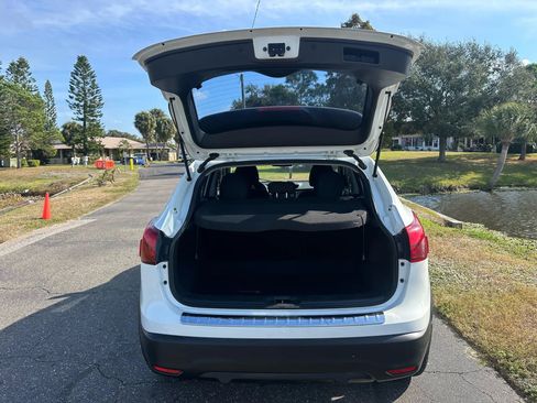 Used 2018 Nissan Rogue Sport S w/ S Appearance Package image 9