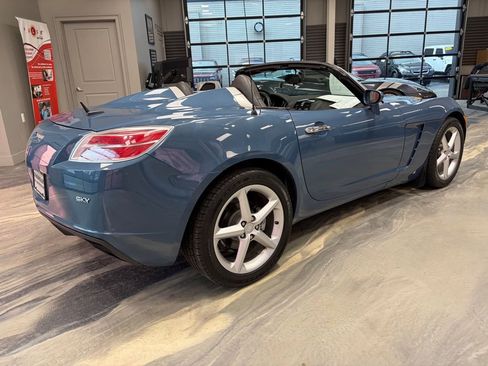 Used 2008 Saturn Sky w/ Premium Trim Package image 23