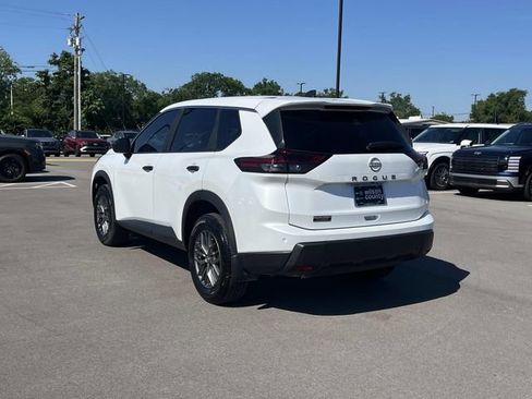 Used 2025 Nissan Rogue S FWD image 7